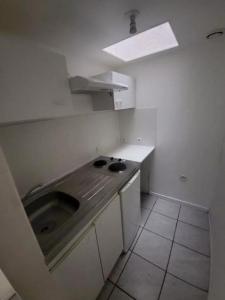 For rent Villenave-d'ornon 1 room 24 m2 Gironde (33140) photo 0