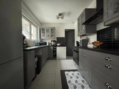 For sale Saint-amand-les-eaux 5 rooms 110 m2 Nord (59230) photo 3