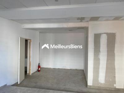 Louer Local commercial 36 m2 Rognac