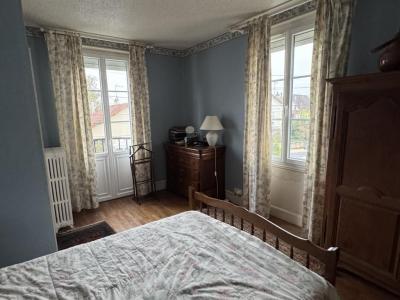 For sale REPUBLIQUE 4 rooms 92 m2 Cher (18200) photo 4