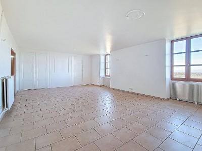 For rent Montagny 7 rooms 146 m2 Rhone (69700) photo 1