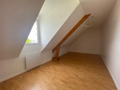 For rent Varrains 5 rooms 84 m2 Maine et loire (49400) photo 1