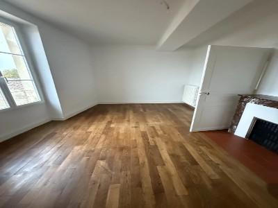 For rent Doue-la-fontaine 5 rooms 170 m2 Maine et loire (49700) photo 3