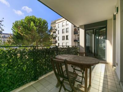 For sale Issy-les-moulineaux 4 rooms 87 m2 Hauts de Seine (92130) photo 3