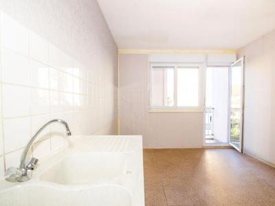 For rent Creusot 2 rooms 43 m2 Saone et loire (71200) photo 1