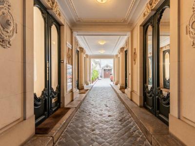 For sale Paris-8eme-arrondissement 1 room 3 m2 Paris (75008) photo 0