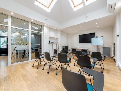 Louer Bureau 8 m2 Paris-10eme-arrondissement