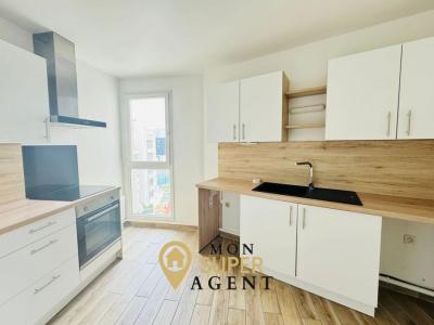 For rent Melun 3 rooms 75 m2 Seine et marne (77000) photo 0