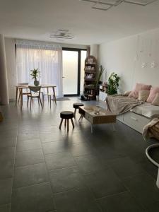 Louer Appartement Val-saint-germain 1100 euros