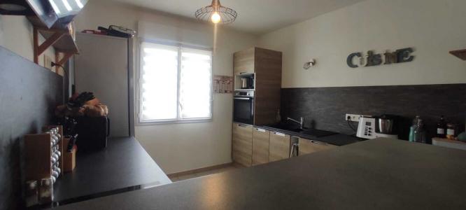 For sale Yzernay 4 rooms 74 m2 Maine et loire (49360) photo 3