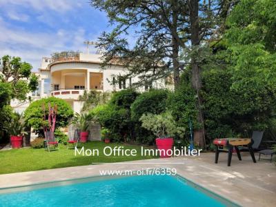 For sale Avignon 10 rooms 280 m2 Vaucluse (84000) photo 0