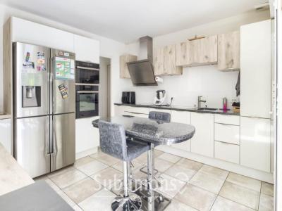 For sale Noyalo 10 rooms 262 m2 Morbihan (56450) photo 3