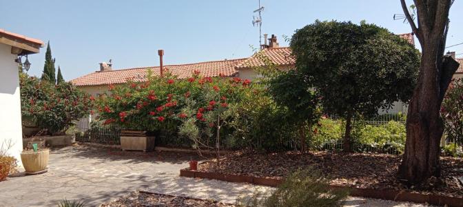 For sale Beziers 5 rooms 82 m2 Herault (34500) photo 1