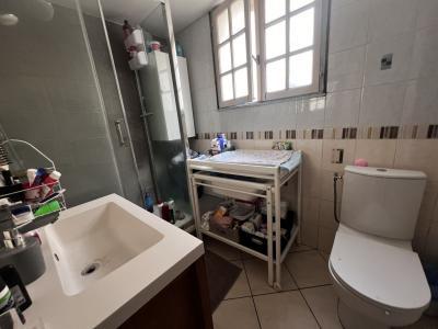 For sale 3 rooms 65 m2 Gard (30800) photo 2