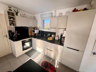 For sale Pelissanne 3 rooms 61 m2 Bouches du Rhone (13330) photo 4