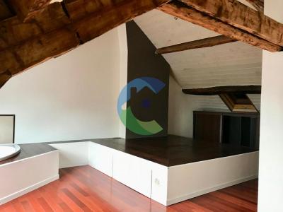 Louer Appartement Ballainvilliers 780 euros