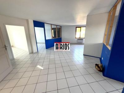 For rent Sollies-pont 3 rooms 104 m2 Var (83210) photo 0