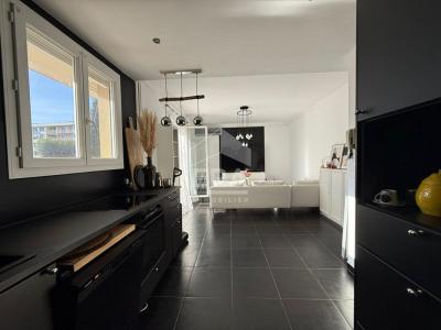 For sale Nice 2 rooms 45 m2 Alpes Maritimes (06200) photo 3