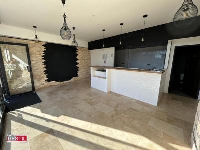 Louer Local commercial Ennery 9420 euros