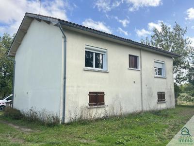 For sale Rouillac 4 rooms 86 m2 Charente (16170) photo 1