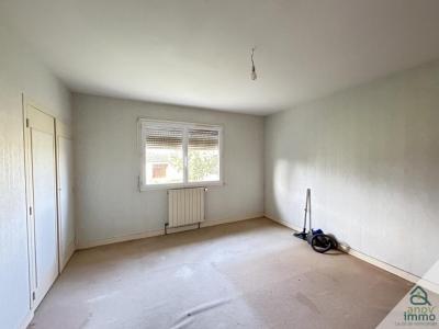 For sale Rouillac 4 rooms 86 m2 Charente (16170) photo 4