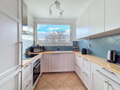 For sale Clayes-sous-bois 7 rooms 160 m2 Yvelines (78340) photo 3