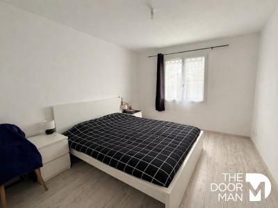 For sale Niort 4 rooms 94 m2 Deux sevres (79000) photo 2