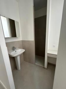 For rent Lyon-2eme-arrondissement 2 rooms 28 m2 Rhone (69002) photo 4