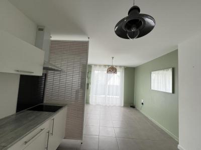 For rent Nantes 2 rooms 41 m2 Loire atlantique (44100) photo 1