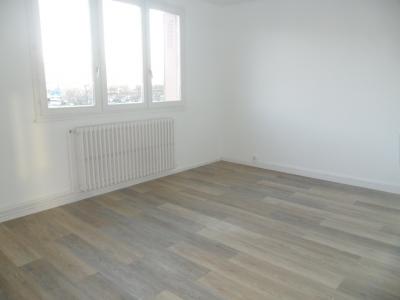 Louer Appartement Vandoeuvre-les-nancy 795 euros