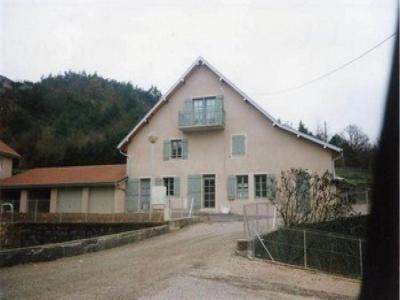 Louer Appartement 75 m2 Matafelon-granges