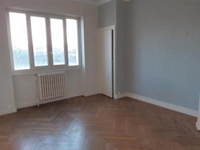 For rent Lyon-7eme-arrondissement 4 rooms 112 m2 Rhone (69007) photo 3