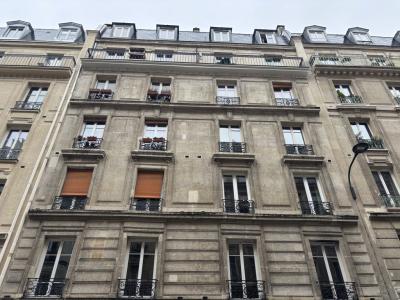 For rent Paris-18eme-arrondissement 2 rooms 44 m2 Paris (75018) photo 1