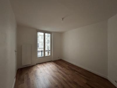 For rent Paris-18eme-arrondissement 2 rooms 44 m2 Paris (75018) photo 4
