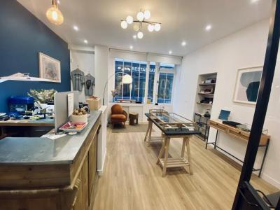 Annonce Location Local commercial Paris-17eme-arrondissement 75