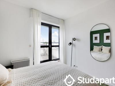 Louer Appartement Courbevoie 700 euros