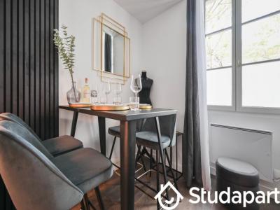 For rent Paris-10eme-arrondissement 2 rooms 31 m2 Paris (75010) photo 4