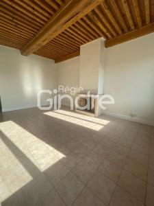 For rent Lyon-4eme-arrondissement 3 rooms 81 m2 Rhone (69004) photo 1