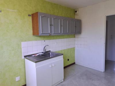 For rent Roche-la-moliere 3 rooms 69 m2 Loire (42230) photo 3