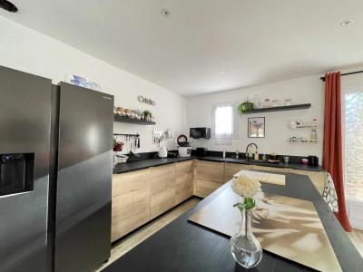 For sale Carros 5 rooms 110 m2 Alpes Maritimes (06510) photo 4