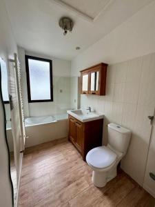 For rent Perros-guirec 3 rooms 87 m2 Cotes d'armor (22700) photo 3