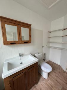 For rent Perros-guirec 3 rooms 87 m2 Cotes d'armor (22700) photo 4