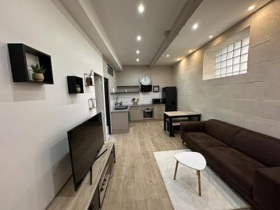 Louer Appartement 42 m2 Bordeaux