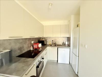 Louer Appartement 43 m2 Roquebrune-sur-argens