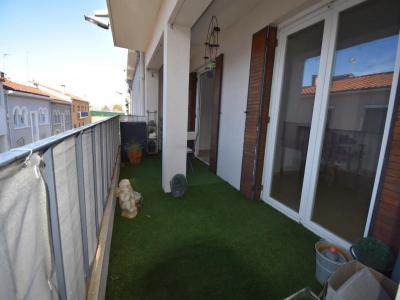 For sale Perpignan 4 rooms 87 m2 Pyrenees orientales (66100) photo 2