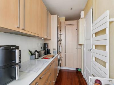 For sale RUE DU G.DELESTRAINT 2 rooms 52 m2 Paris (75016) photo 2