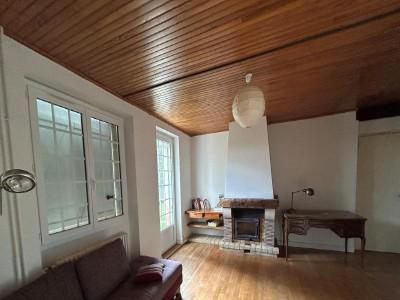 Annonce Location 6 pi�ces Maison Roche-vineuse 71