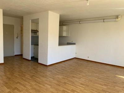 Louer Appartement 60 m2 Creon