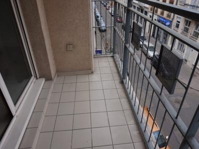 For rent Lyon-3eme-arrondissement 3 rooms 69 m2 Rhone (69003) photo 0