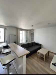 For rent Kremlin-bicetre 2 rooms 36 m2 Val de Marne (94270) photo 0